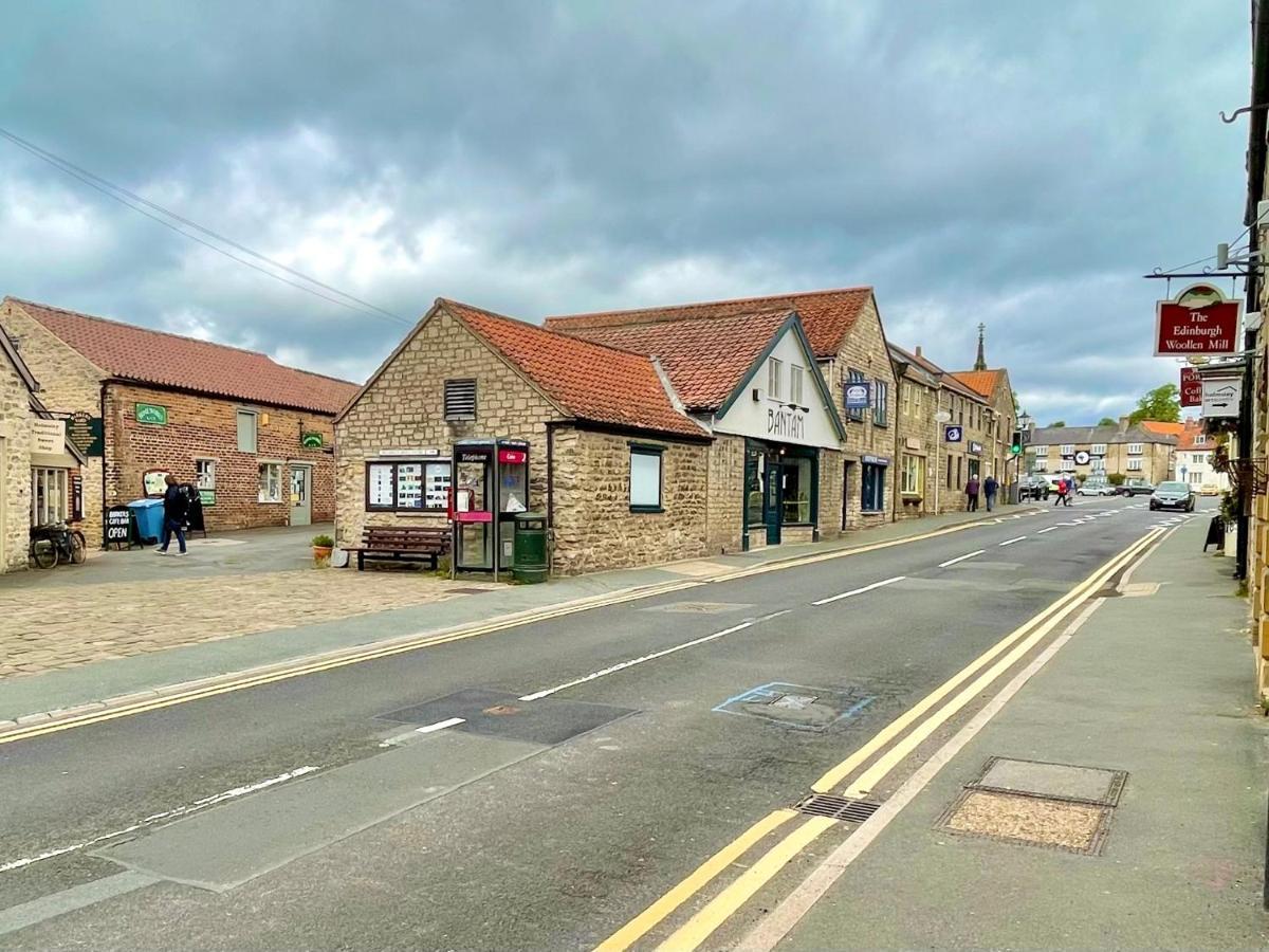 The Old Post Office - Central Helmsley With Parking Eksteriør billede
